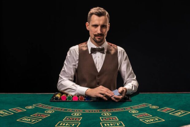 Are There Professional Blackjack Players? Jewel Beat